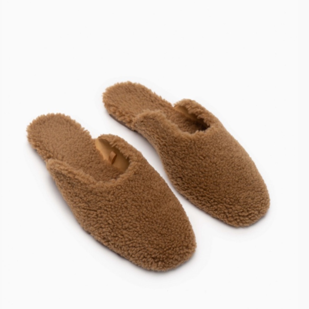 Sleeper Shearling Slippers